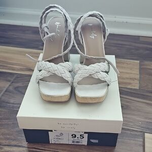Wonderly Cream Knotted Sandals